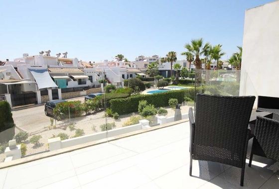 Wynajem długoterminowy - Apartament - Orihuela Costa - La fuente