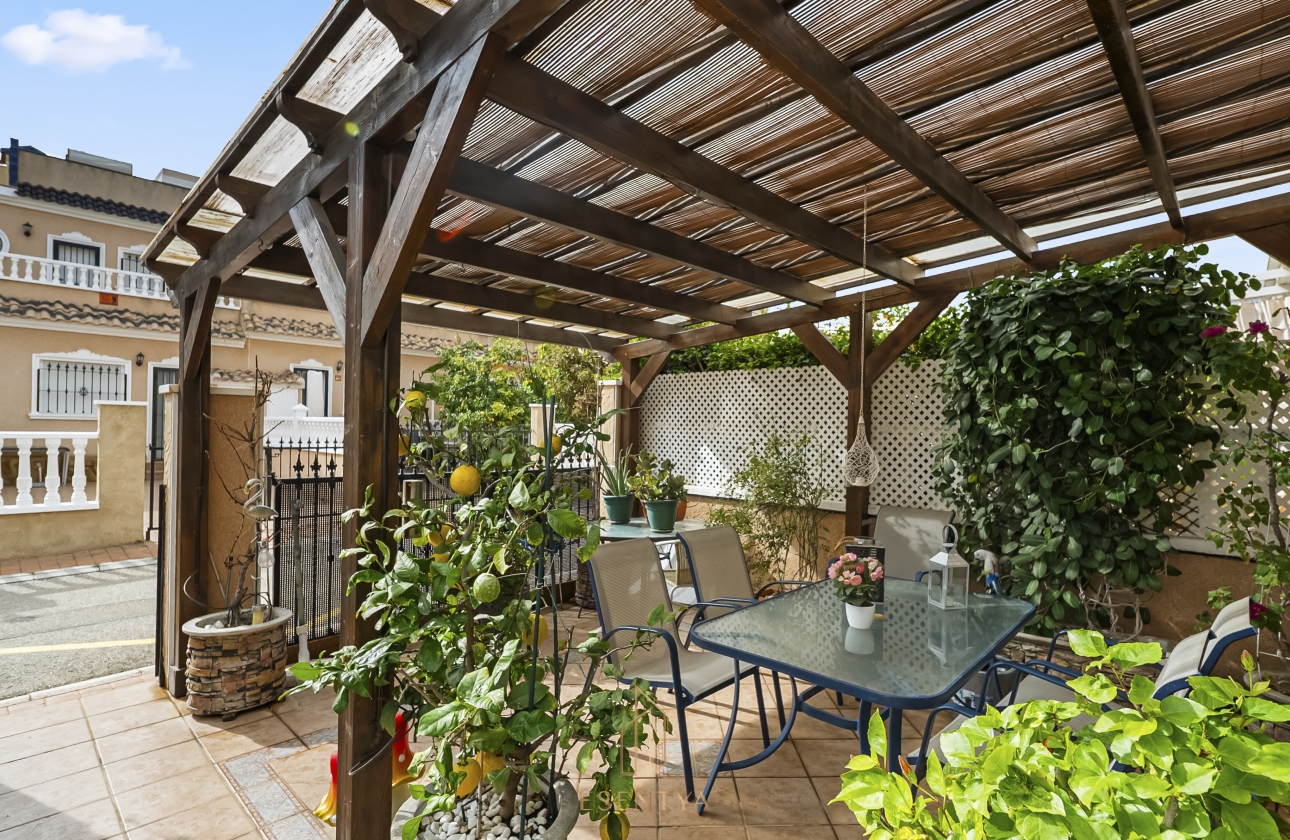 Rynek wtórny - Szeregowiec - Orihuela Costa - Villamartín