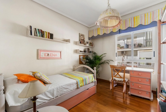 Rynek wtórny - Apartament - Torrevieja - CLUB NAUTICO TORREVIEJA