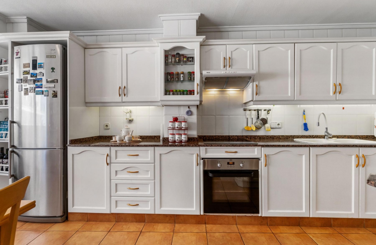 Rynek wtórny - Apartament - Torrevieja - CLUB NAUTICO TORREVIEJA