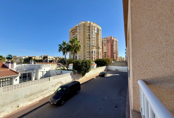 Rynek wtórny - Apartament - Torrevieja - Playa de los Locos