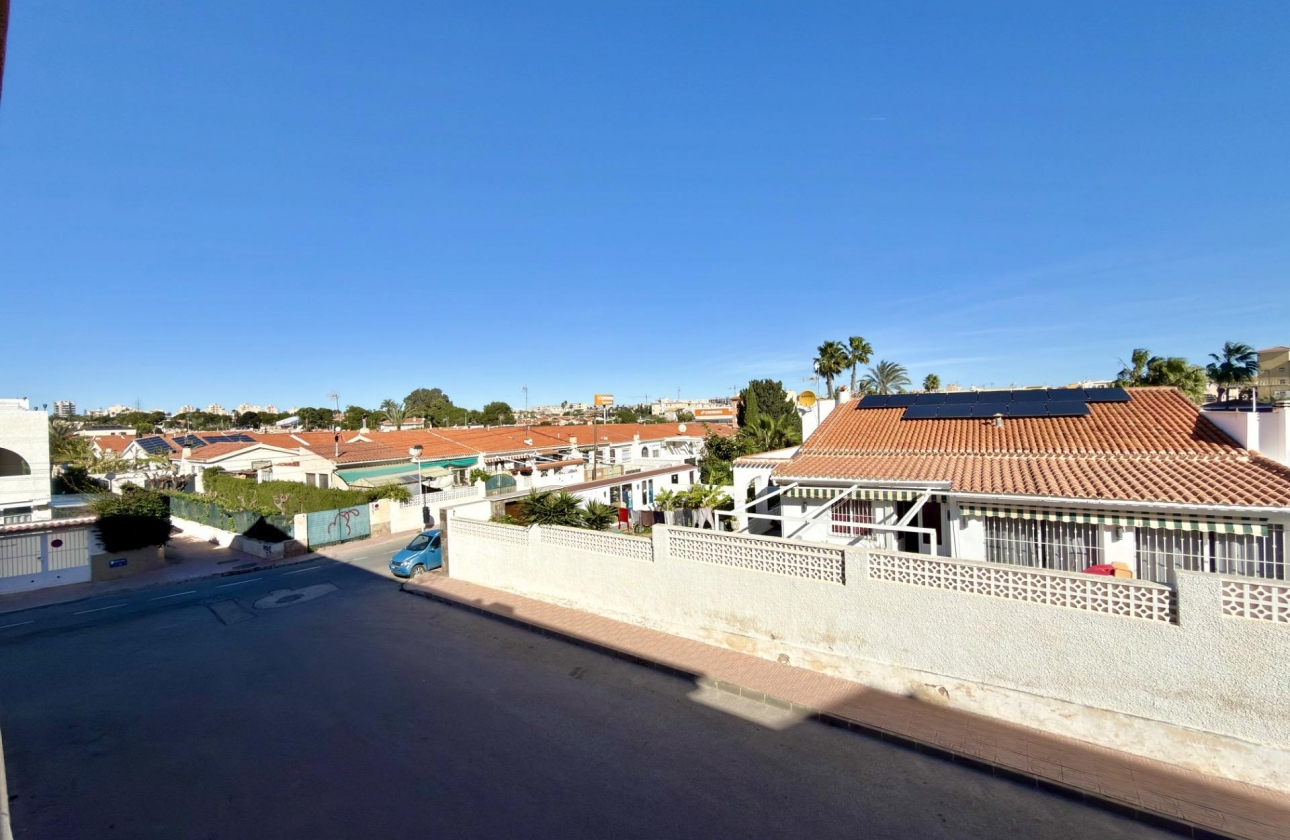 Rynek wtórny - Apartament - Torrevieja - Playa de los Locos
