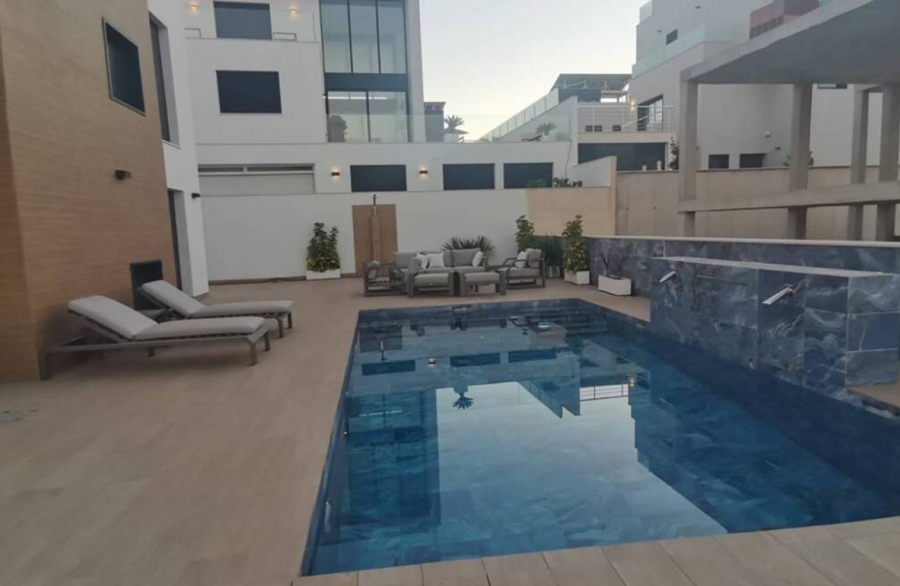 Rynek pierwotny - Villa - Orihuela Costa - Campoamor