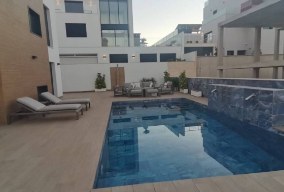 Rynek pierwotny - Villa - Orihuela Costa - Campoamor