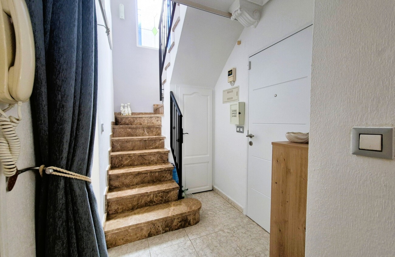 Rynek wtórny - Villa - Orihuela Costa - Villamartín