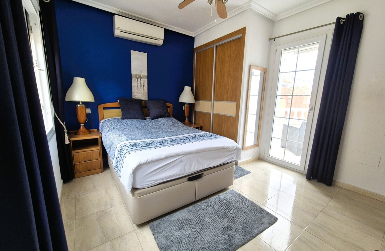 Rynek wtórny - Villa - Orihuela Costa - Villamartín