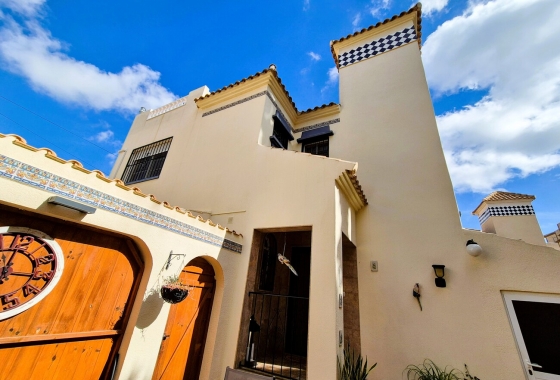 Rynek wtórny - Villa - Orihuela Costa - Villamartín