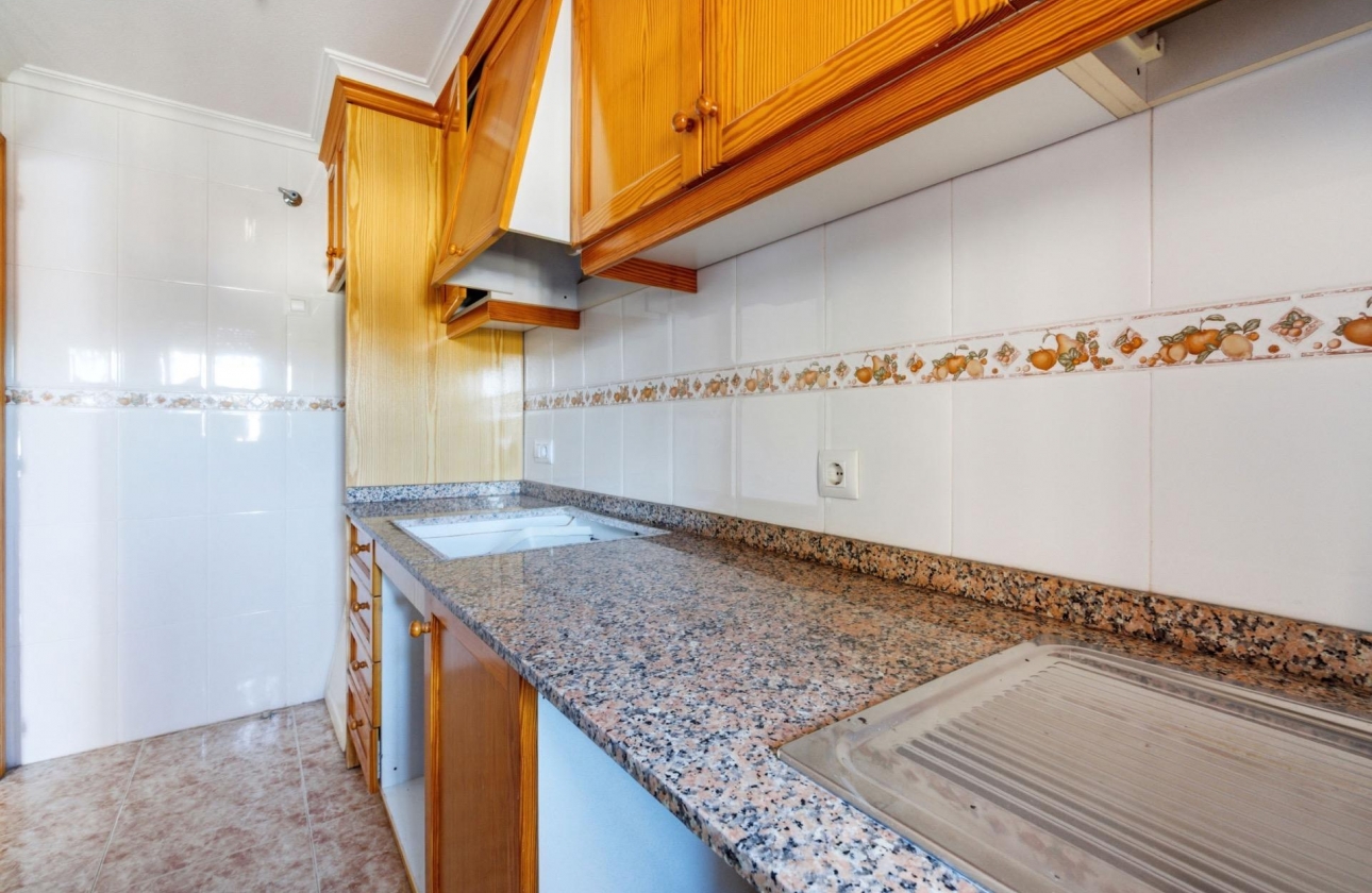 Rynek wtórny - Apartament - Torrevieja - Playa de los Locos