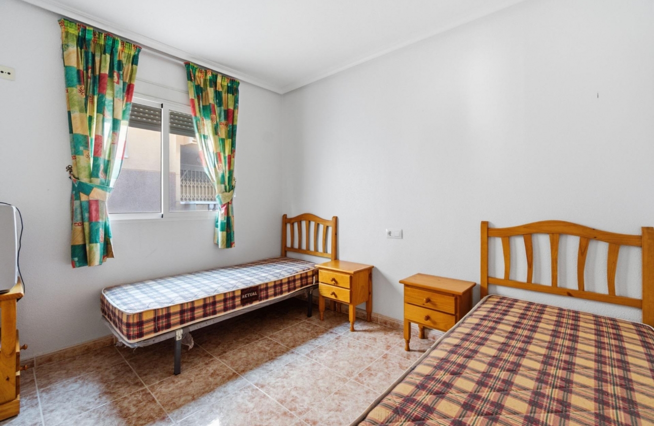 Rynek wtórny - Apartament - Torrevieja - Playa de los Locos