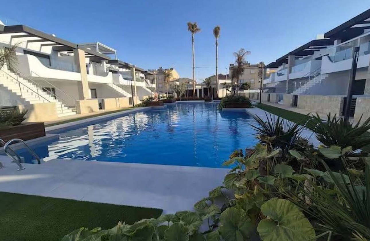 Rynek pierwotny - Szeregowiec - Torrevieja - Punta Prima