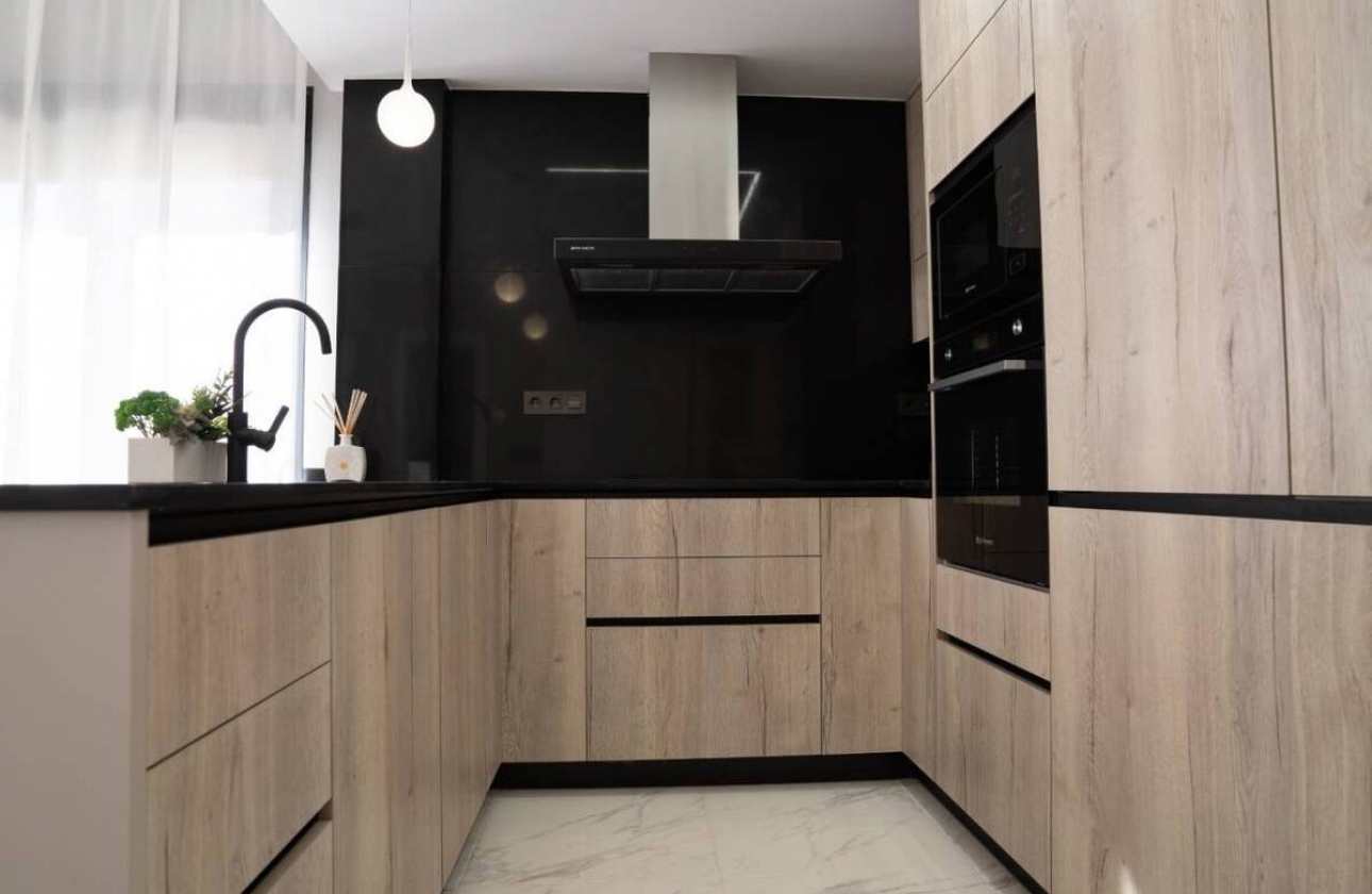 Rynek pierwotny - Szeregowiec - Torrevieja - Punta Prima