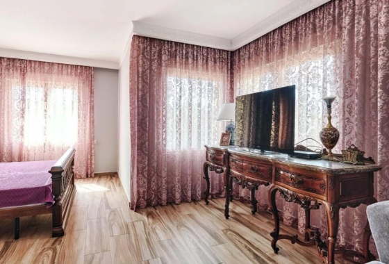 Rynek wtórny - Villa - Orihuela Costa - Campoamor