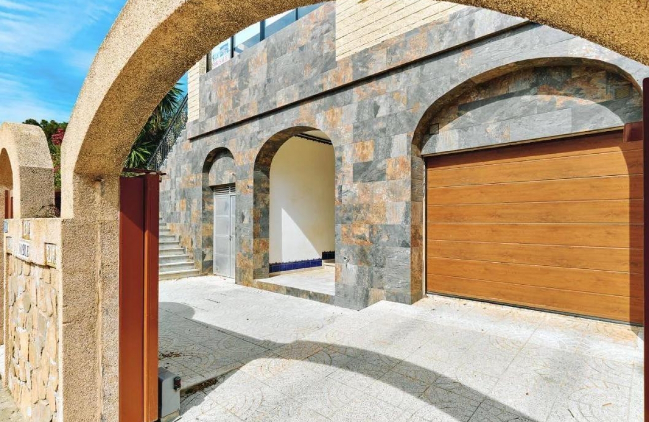 Rynek wtórny - Villa - Orihuela Costa - Campoamor