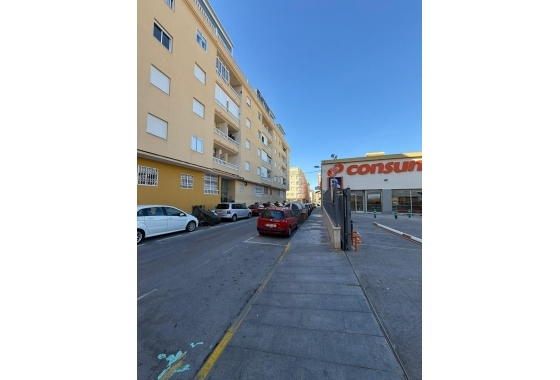 Resale - Apartment - Torrevieja