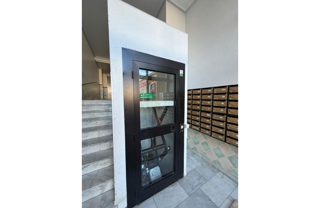 Resale - Apartment - Torrevieja