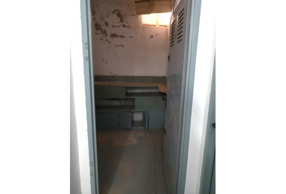 Rynek wtórny - Storeroom - Torrevieja - Estacion de autobuses