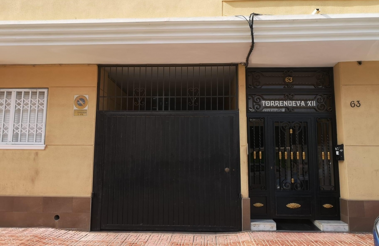Rynek wtórny - Storeroom - Torrevieja - Estacion de autobuses
