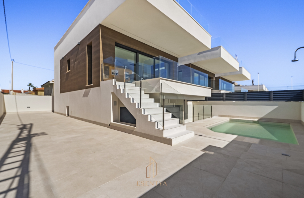 Rynek wtórny - Villa - Torrevieja - La Mata