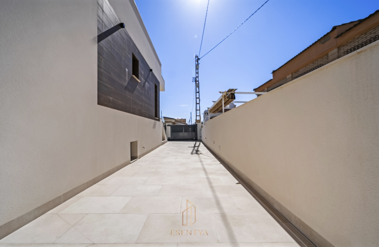 Rynek wtórny - Villa - Torrevieja - La Mata