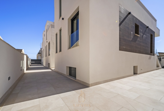 Rynek wtórny - Villa - Torrevieja - La Mata