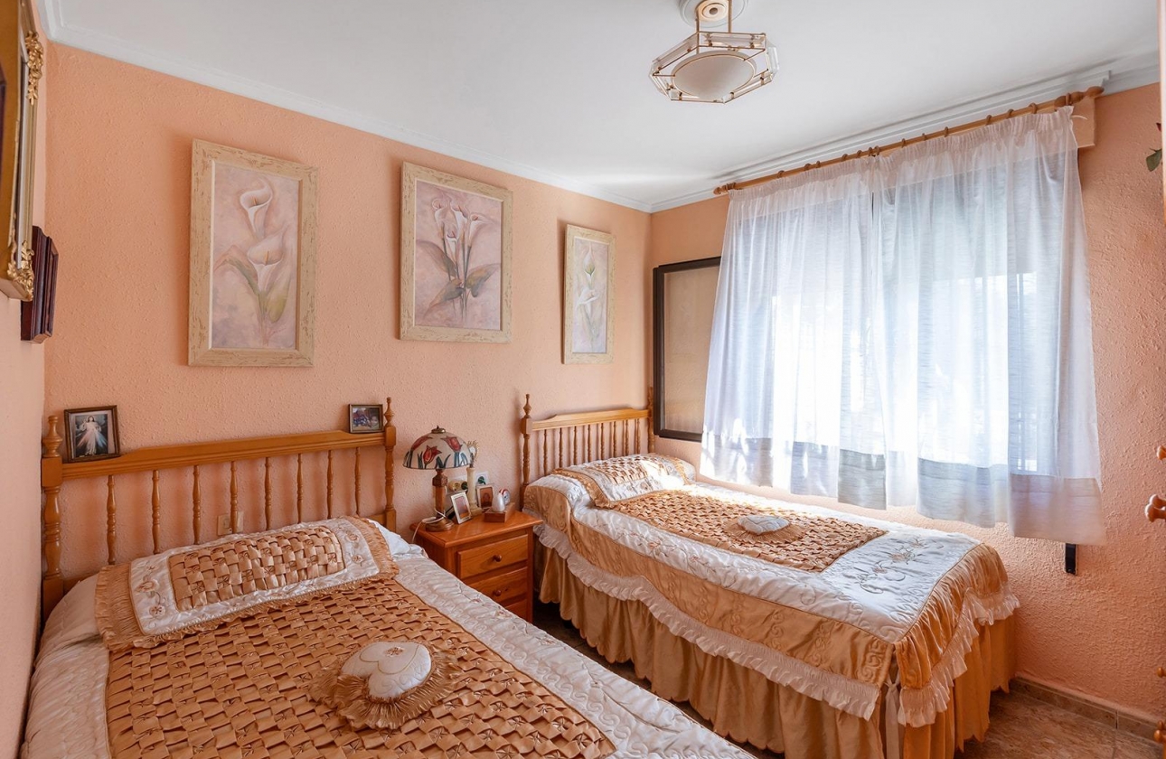 Rynek wtórny - Bungalow - Torrevieja - Torretas