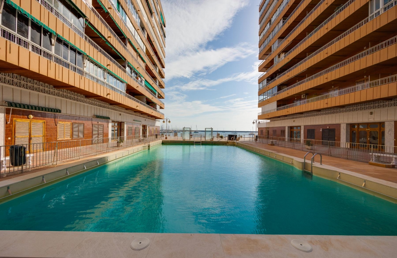 Rynek wtórny - Apartament - Torrevieja - Acequion