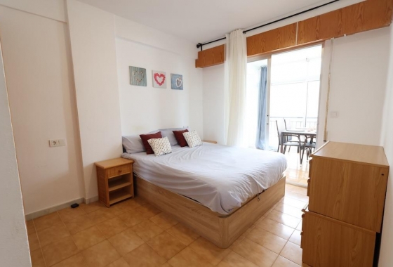 Resale - Apartment - Torrevieja - La Veleta