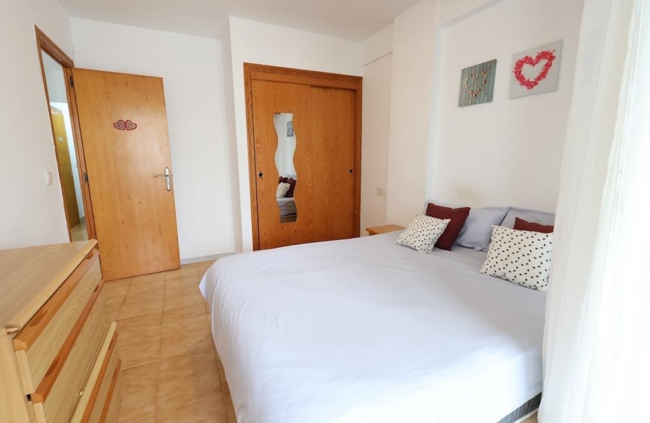 Resale - Apartment - Torrevieja - La Veleta