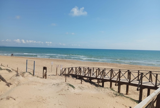 Rynek wtórny - Bungalow - Guardamar del Segura - Urbanizaciones