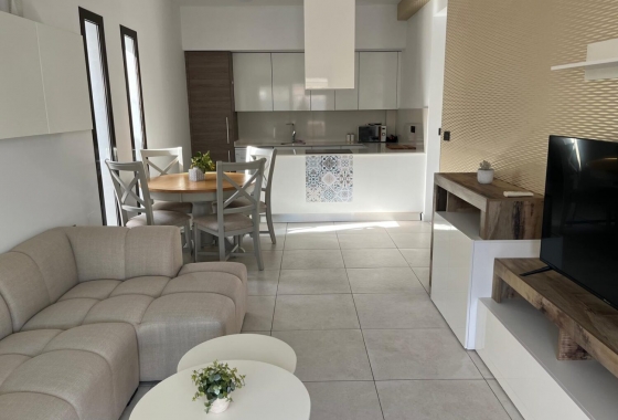 Rynek wtórny - Villa - Orihuela Costa - Lomas de Cabo Roig