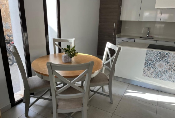 Rynek wtórny - Villa - Orihuela Costa - Lomas de Cabo Roig