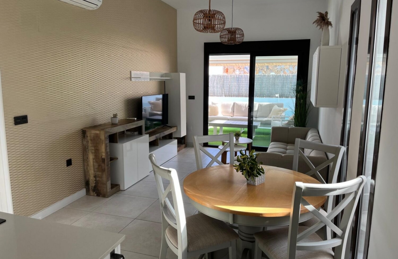 Rynek wtórny - Villa - Orihuela Costa - Lomas de Cabo Roig