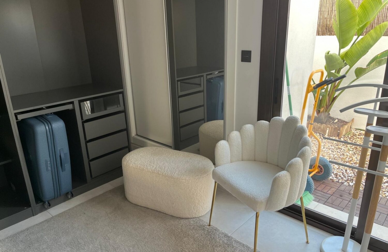 Rynek wtórny - Villa - Orihuela Costa - Lomas de Cabo Roig