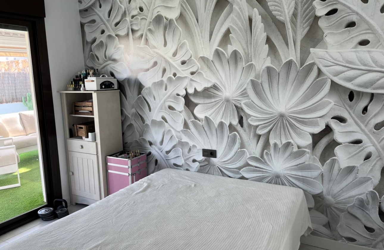 Rynek wtórny - Villa - Orihuela Costa - Lomas de Cabo Roig