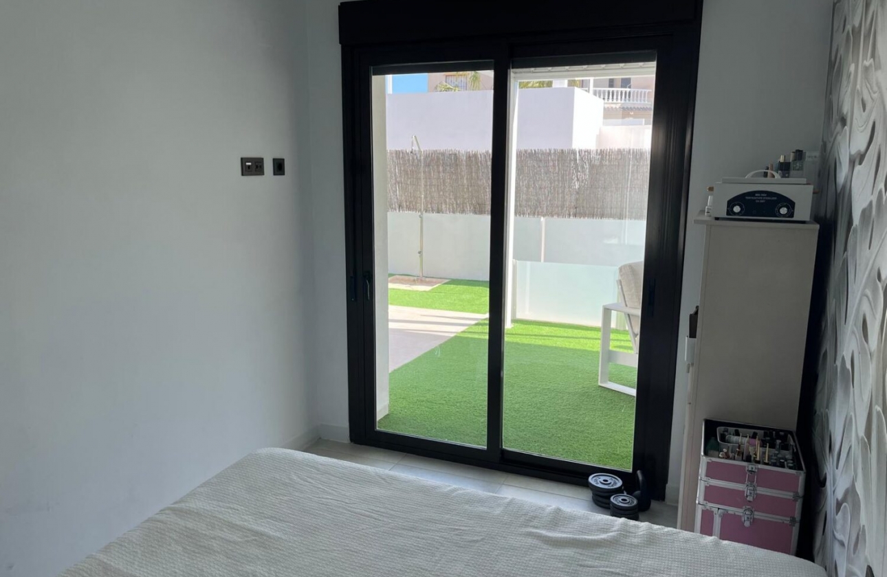 Rynek wtórny - Villa - Orihuela Costa - Lomas de Cabo Roig