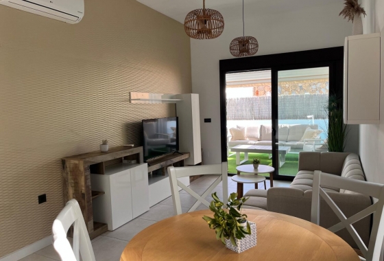 Rynek wtórny - Villa - Orihuela Costa - Lomas de Cabo Roig