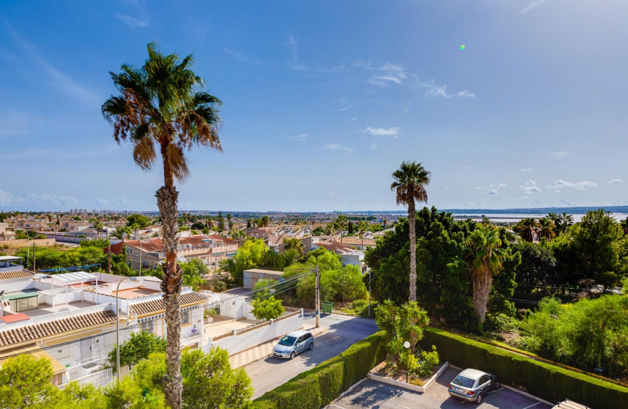Resale - Apartment - Torrevieja - San Luis