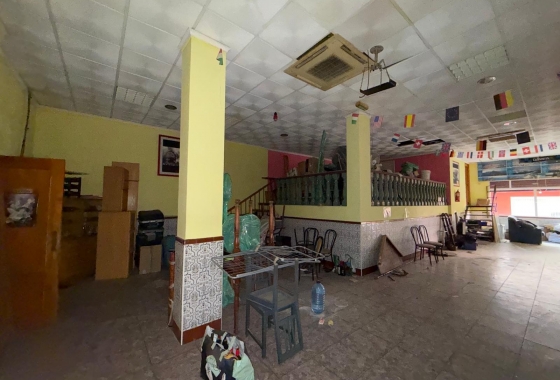 Rynek wtórny - Nieruchomość komercyjna - Torrevieja - Playa del Cura