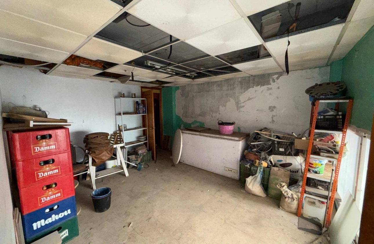 Rynek wtórny - Nieruchomość komercyjna - Torrevieja - Playa del Cura