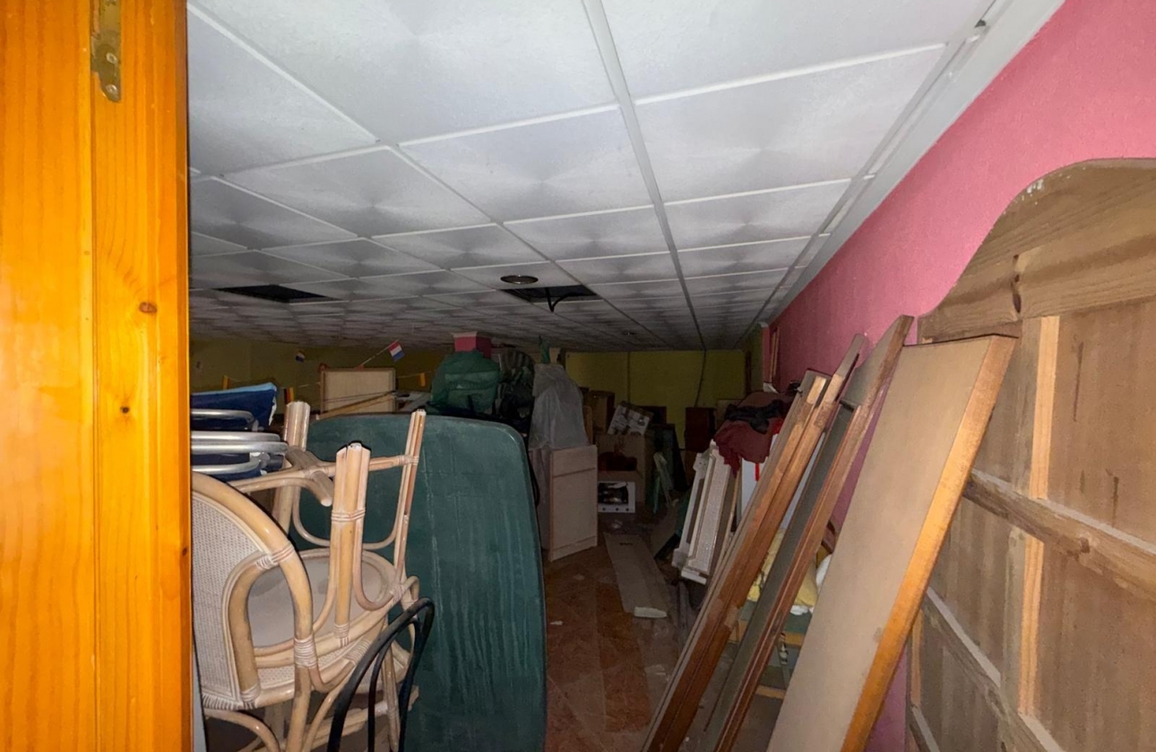 Rynek wtórny - Nieruchomość komercyjna - Torrevieja - Playa del Cura