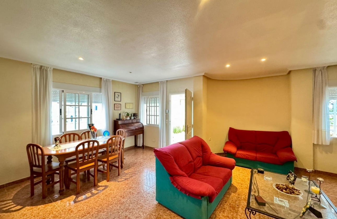 Rynek wtórny - Villa - Torrevieja - Los Balcones