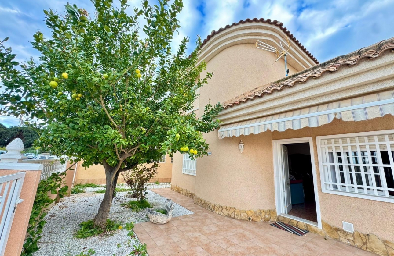 Rynek wtórny - Villa - Torrevieja - Los Balcones
