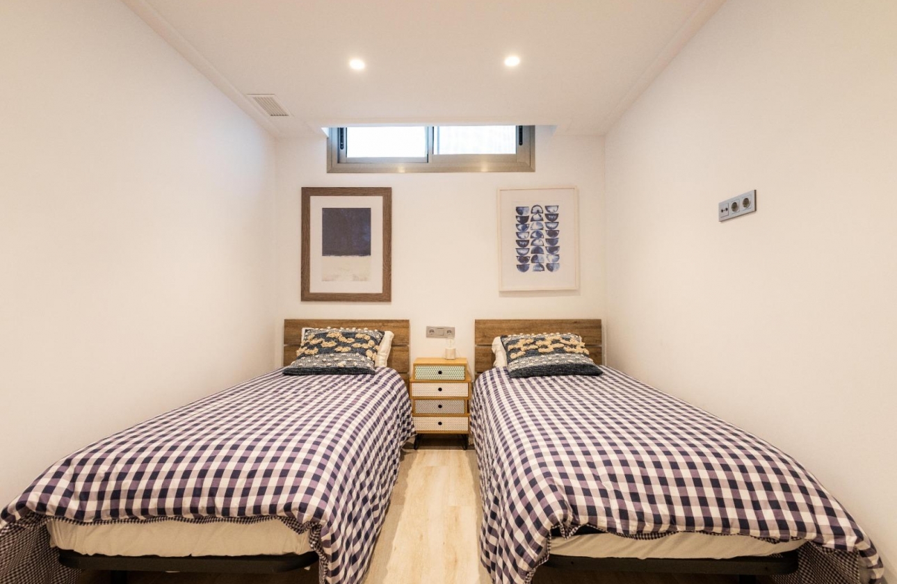 Rynek wtórny - Villa - Orihuela Costa - Pau 26