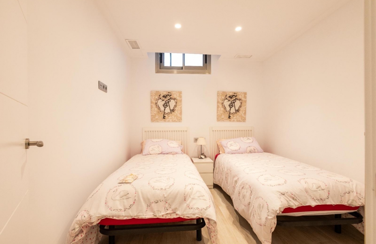 Rynek wtórny - Villa - Orihuela Costa - Pau 26