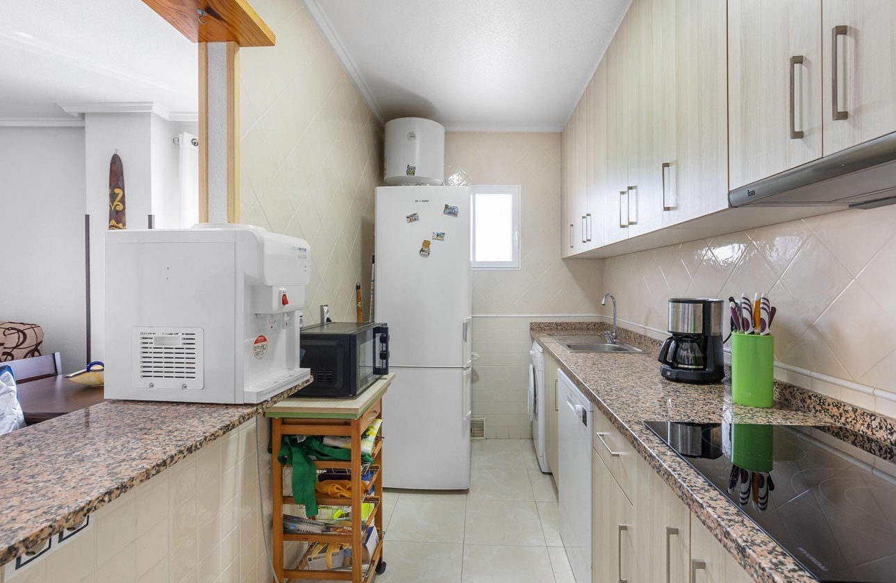 Rynek wtórny - Apartament - Torrevieja - Estacion de autobuses