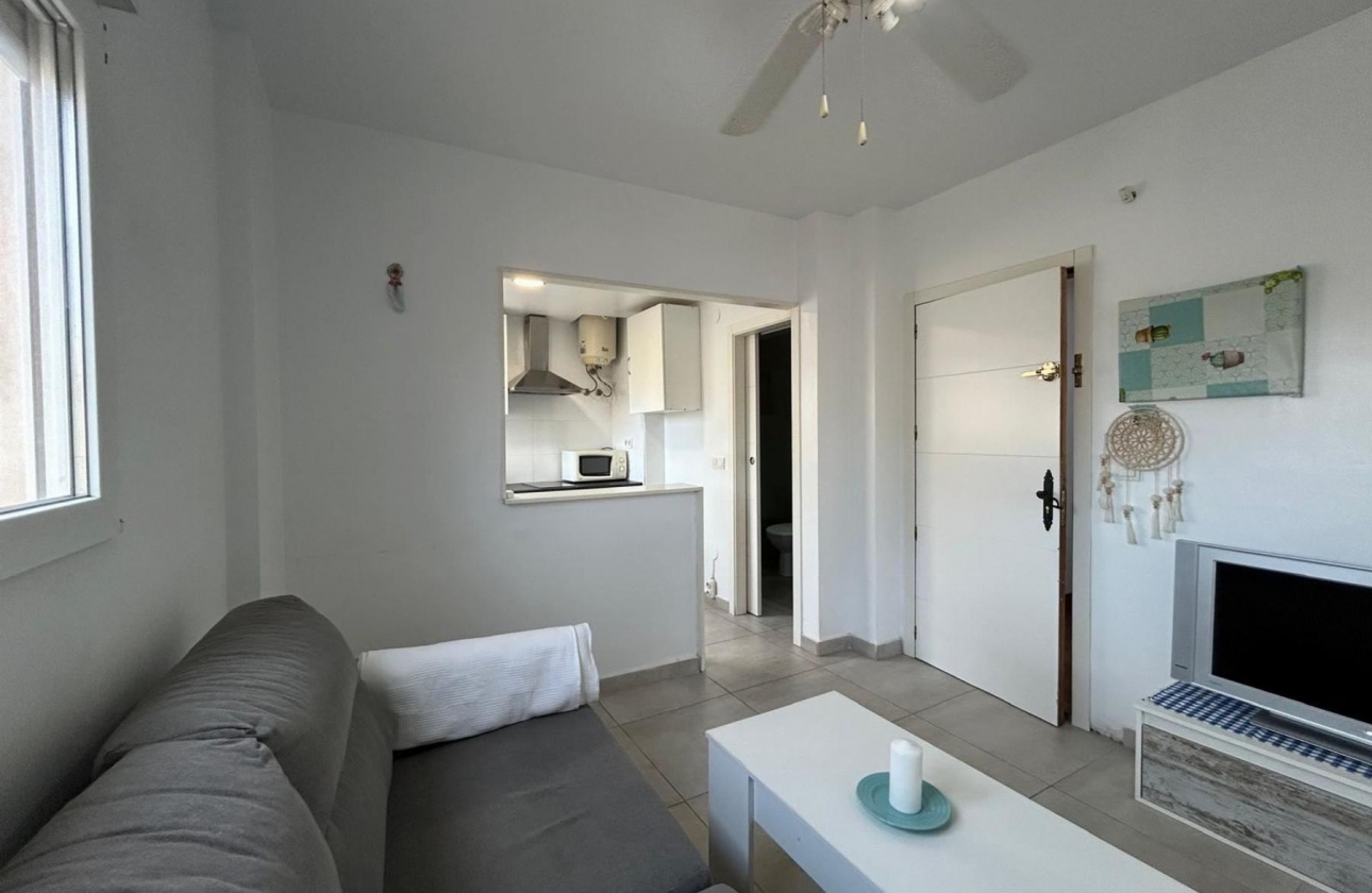 Rynek wtórny - Studio/Kawalerka - Torrevieja - Playa De Los Naufragos