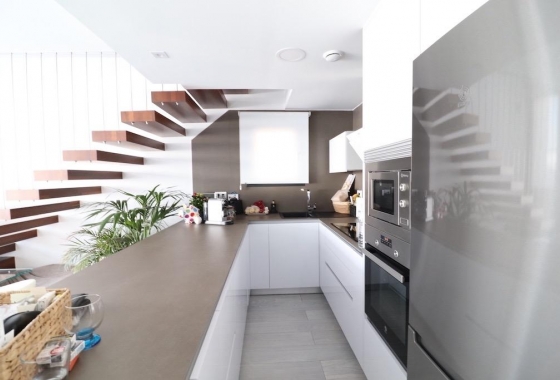 Rynek wtórny - Villa - Orihuela Costa - Lomas de Cabo Roig