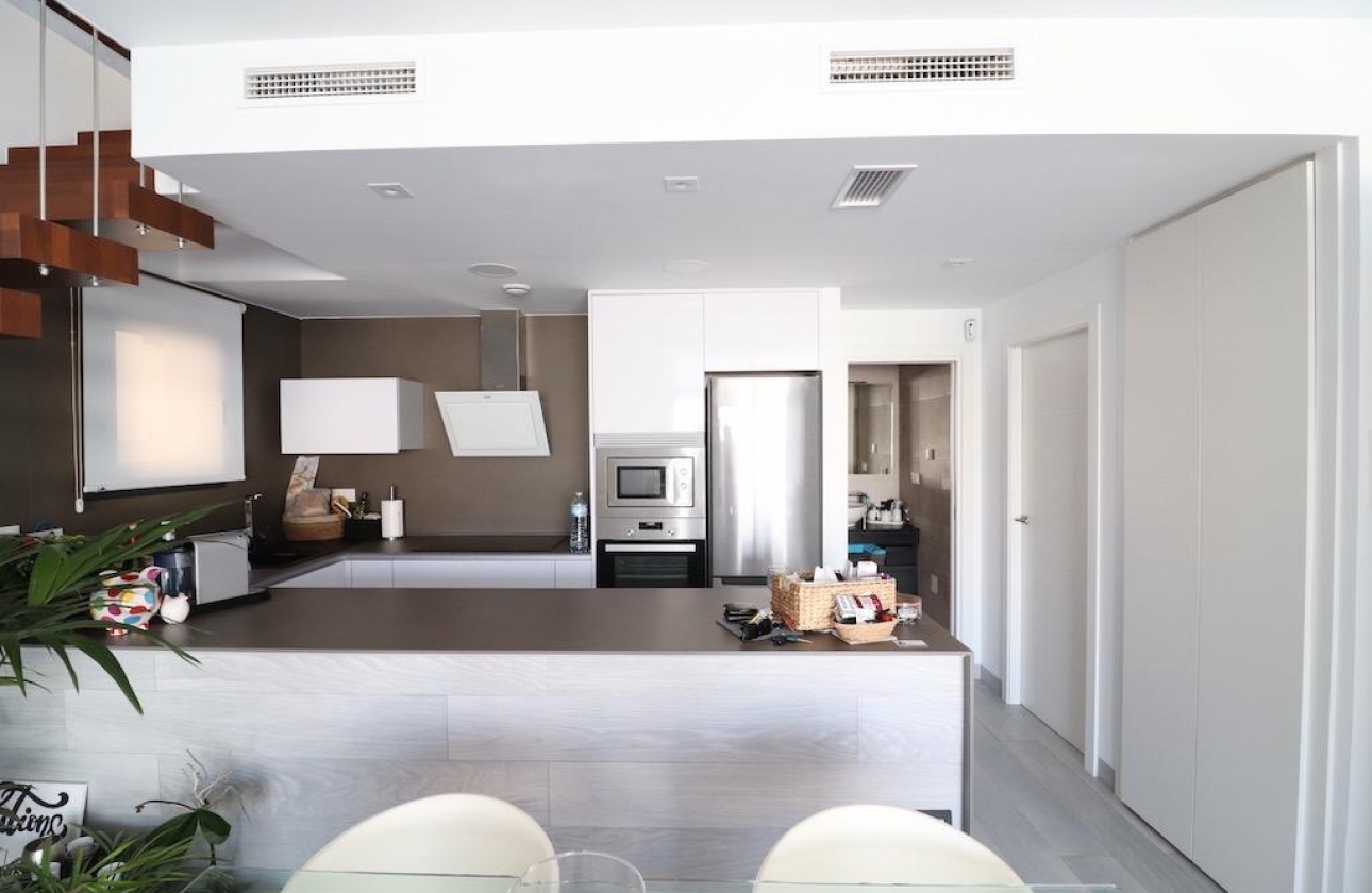 Rynek wtórny - Villa - Orihuela Costa - Lomas de Cabo Roig