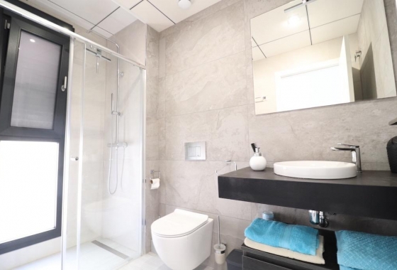 Rynek wtórny - Villa - Orihuela Costa - Lomas de Cabo Roig