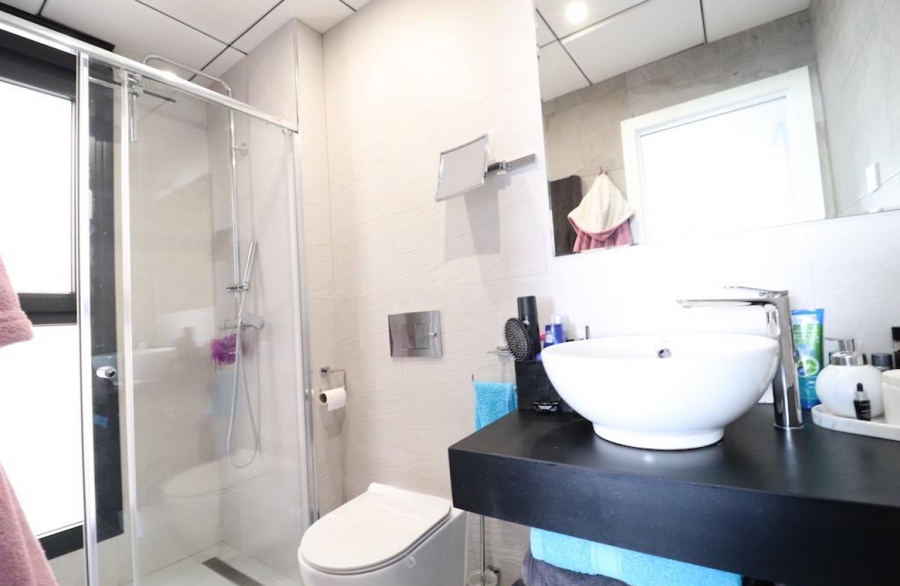 Rynek wtórny - Villa - Orihuela Costa - Lomas de Cabo Roig